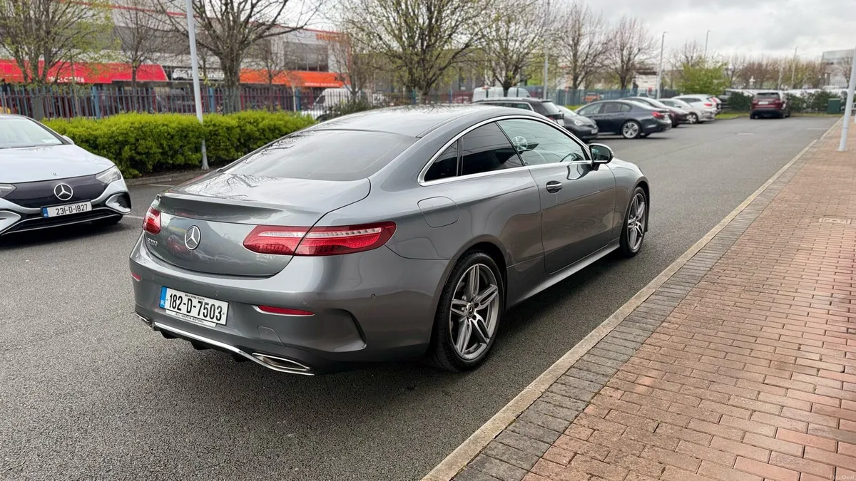 Mercedes E200 Amg Coupe 2.0 Turbo - Image 3