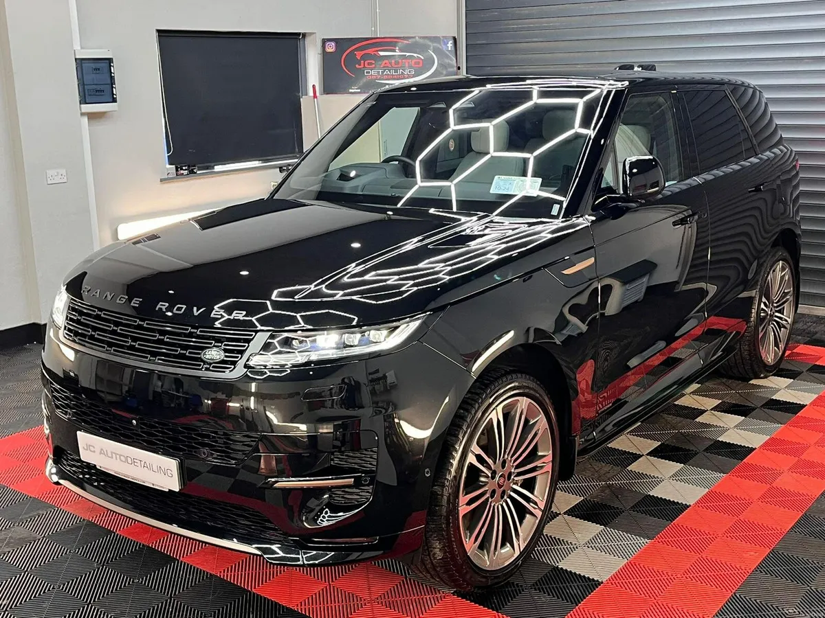 Range Rover Sport Autobiography 550 - Image 2