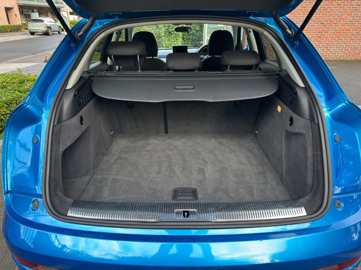 Audi Q3 2015 - Image 1