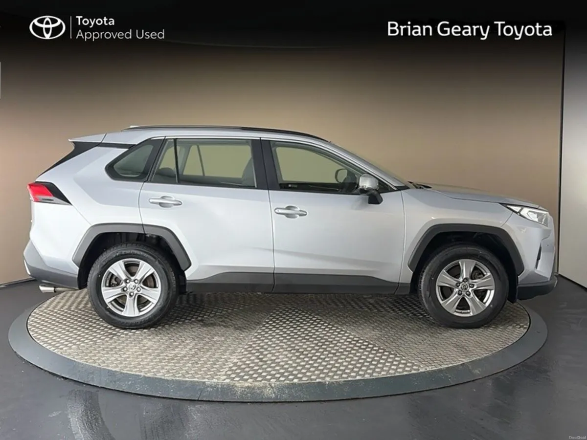 Toyota RAV4 HYBRID LUNA - Image 3