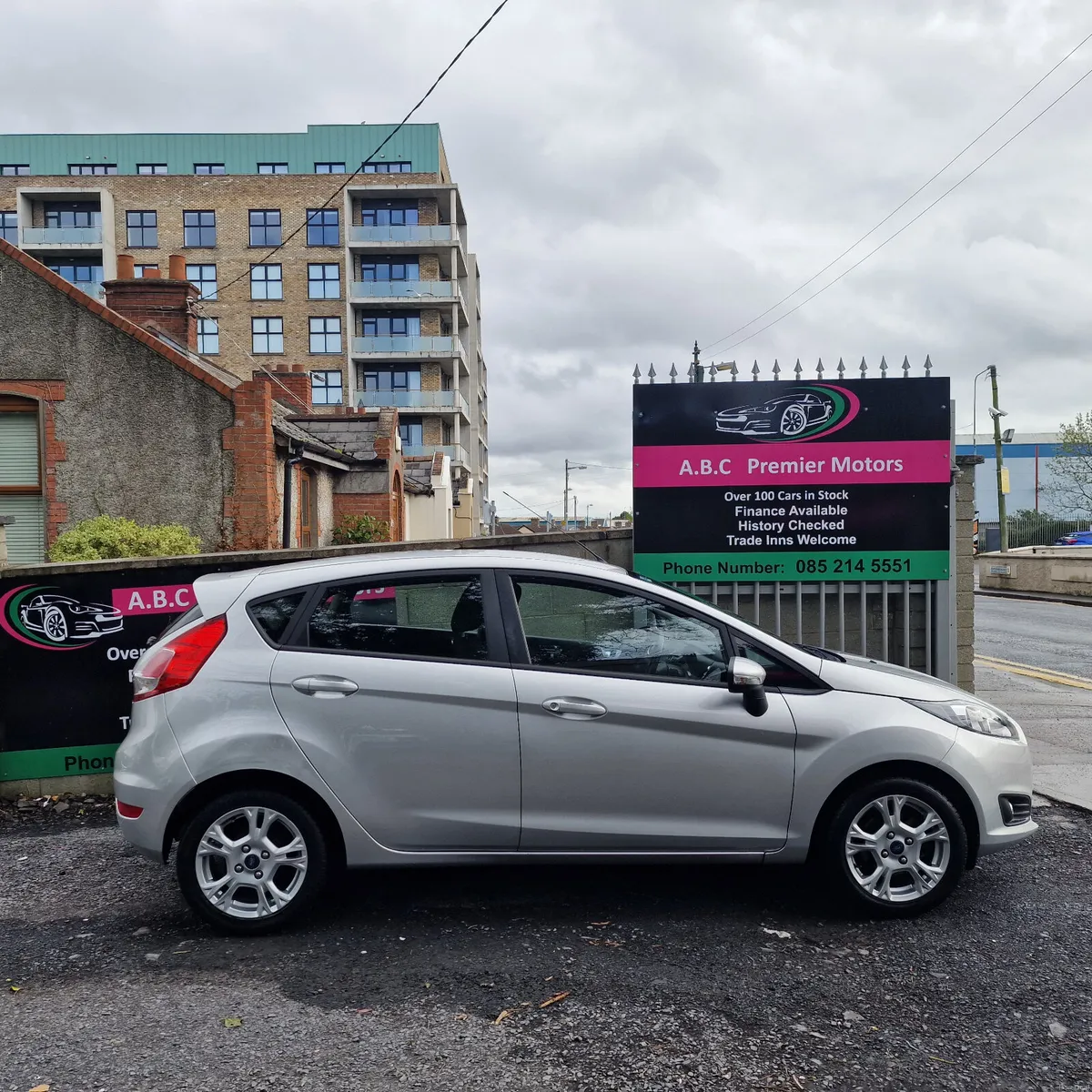 Ford Fiesta 2017 Nct 01/27 Tax 09/26 - Image 2