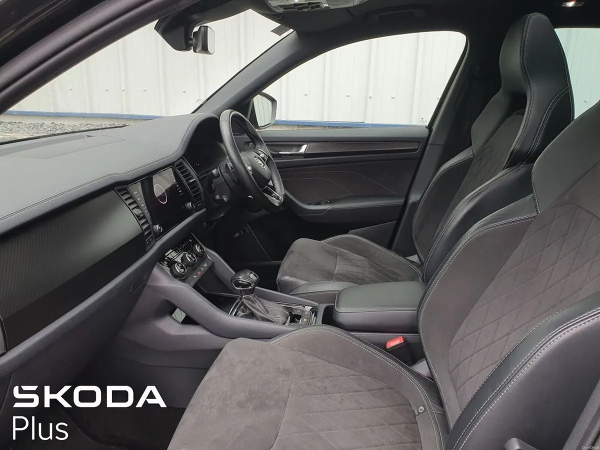 Skoda Kodiaq Sportline 2.0TDi 150HP DSG 7-Seat - 2 - Image 4
