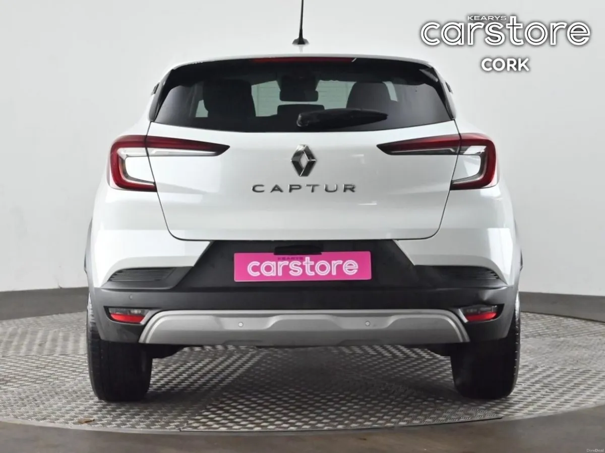 Renault Captur TCe 140 Auto Evolution - Image 4