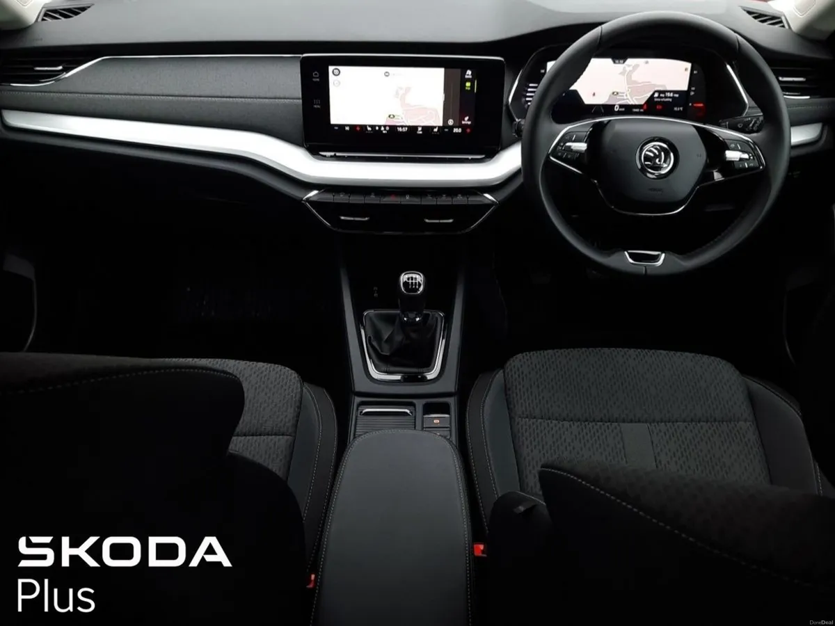 Skoda Octavia **TINY MILEAGE**STYLE SPEC**PETROL** - Image 2