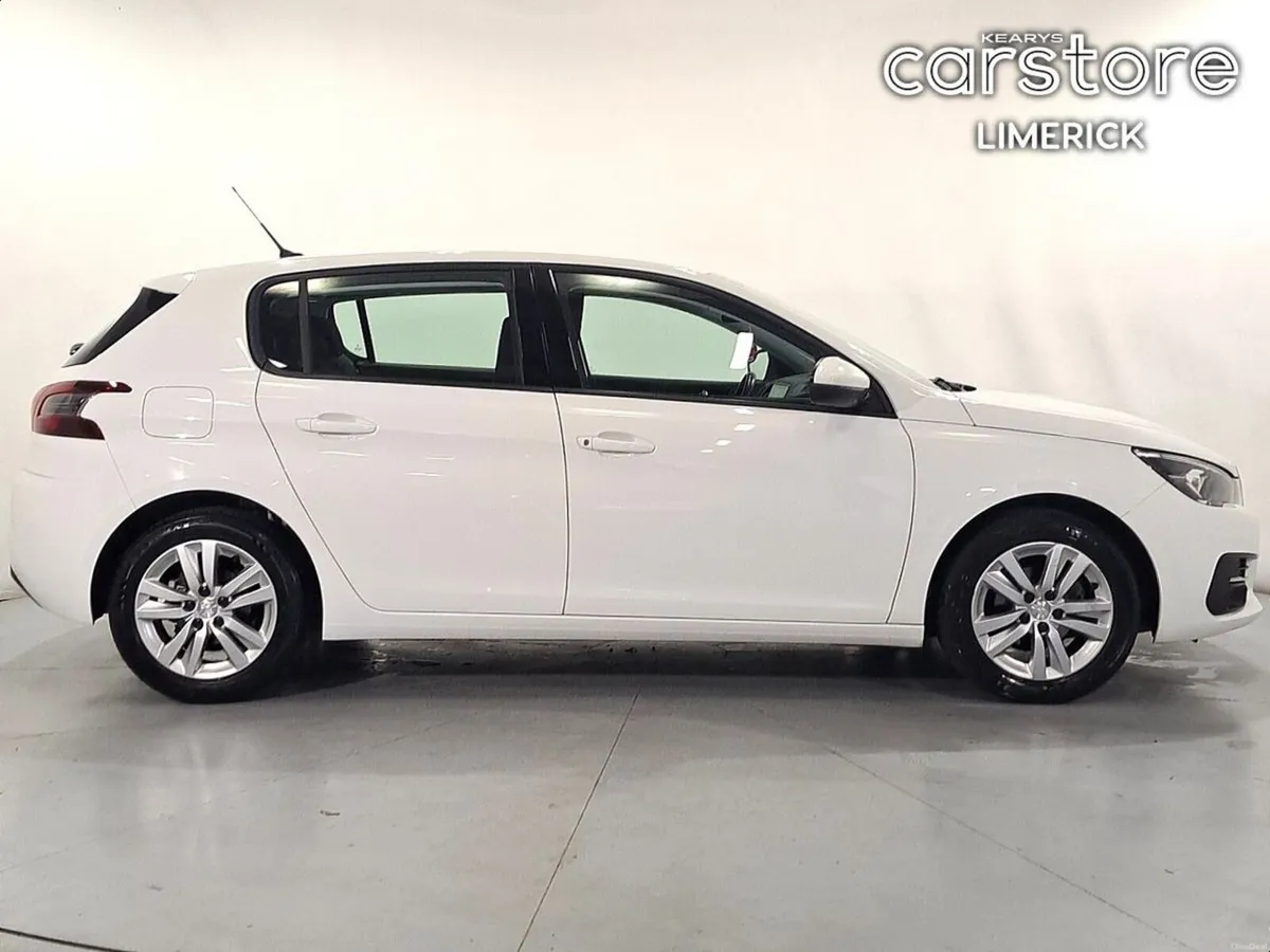 Peugeot 308 1.2 PureTech 110bhp Active - Image 3