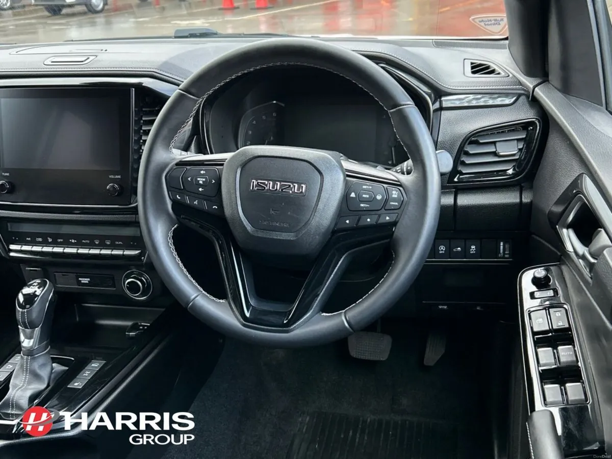 Isuzu D-Max LSE 40th Anniversary Edition - Image 4