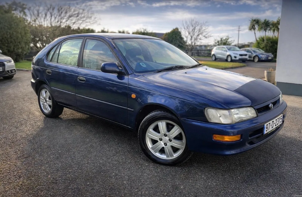 Toyota Corolla 1997 - Image 1