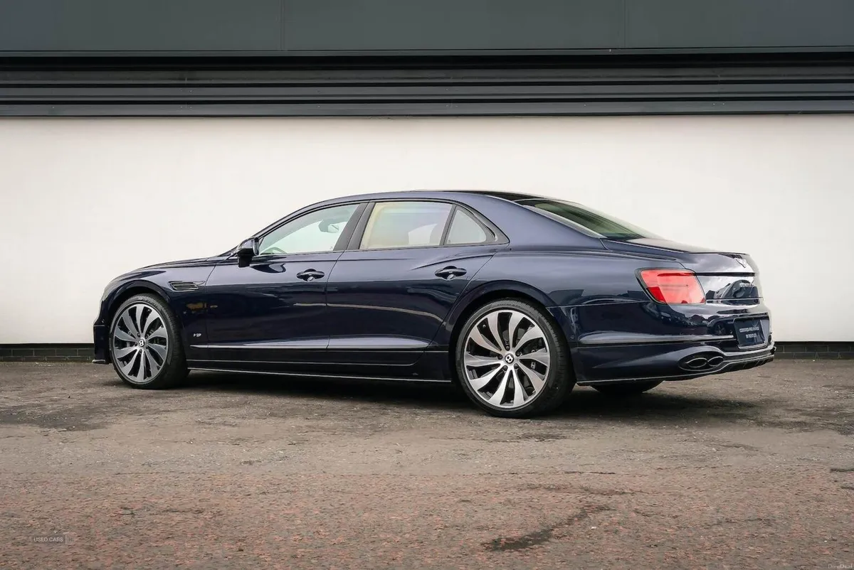 Bentley Flying Spur 4.0 V8 Mulliner Driving Spec 4 - Image 5