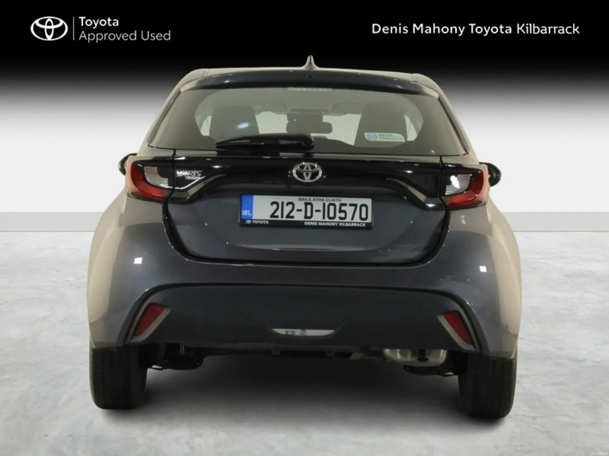 Toyota Yaris 1.0 LUNA - Image 4