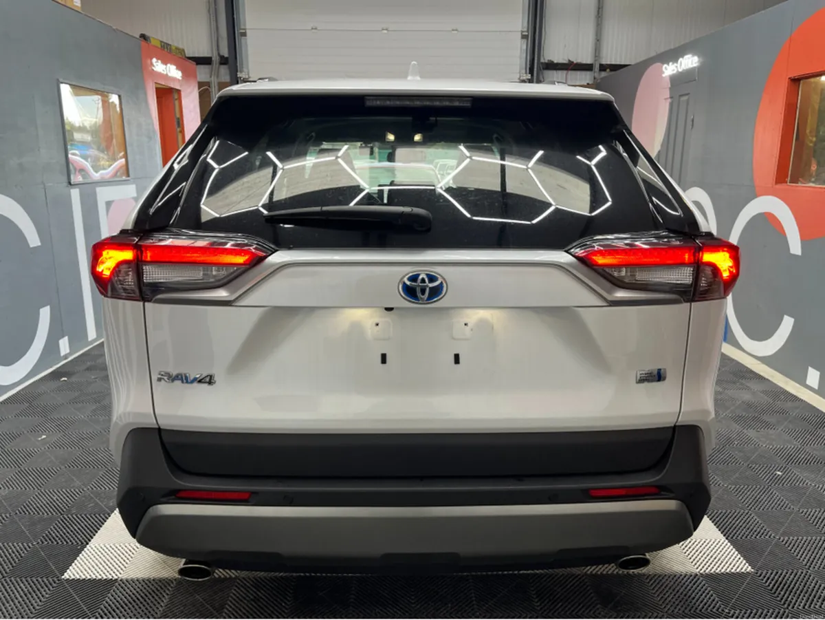 Toyota RAV4 €42950 2024 TOYOTA RAV4 4WD HYBRID G 2 - Image 3