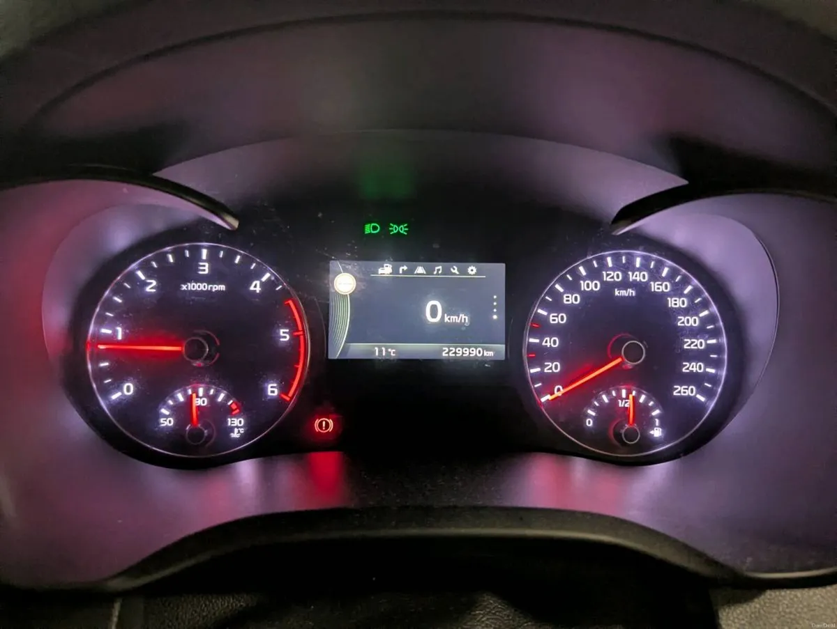 Kia Optima 2017 - Image 2