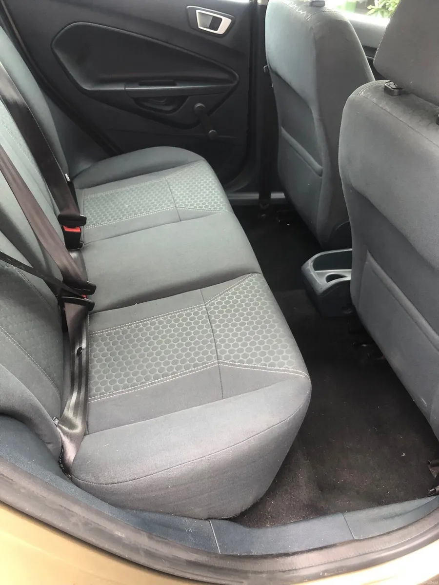 Ford Fiesta - Image 4