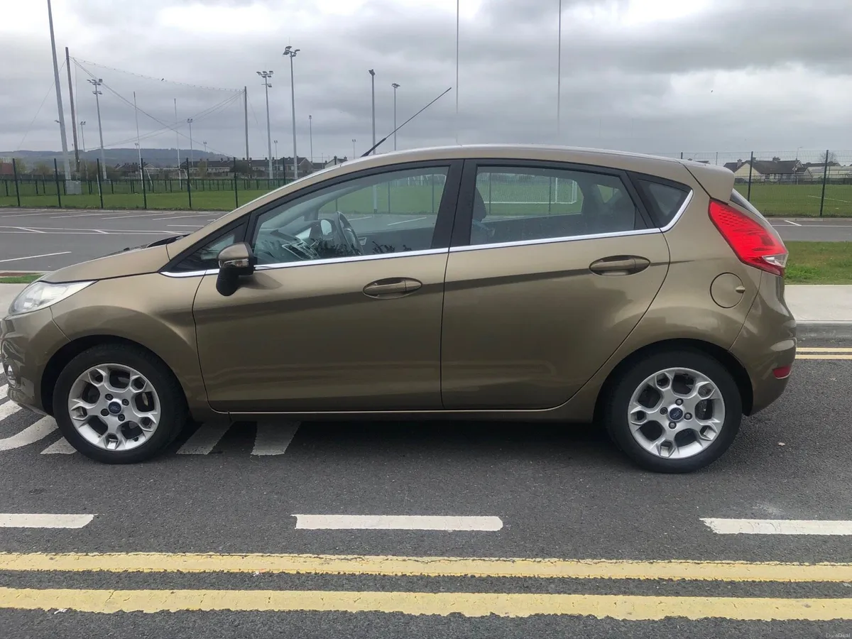 Ford Fiesta - Image 1
