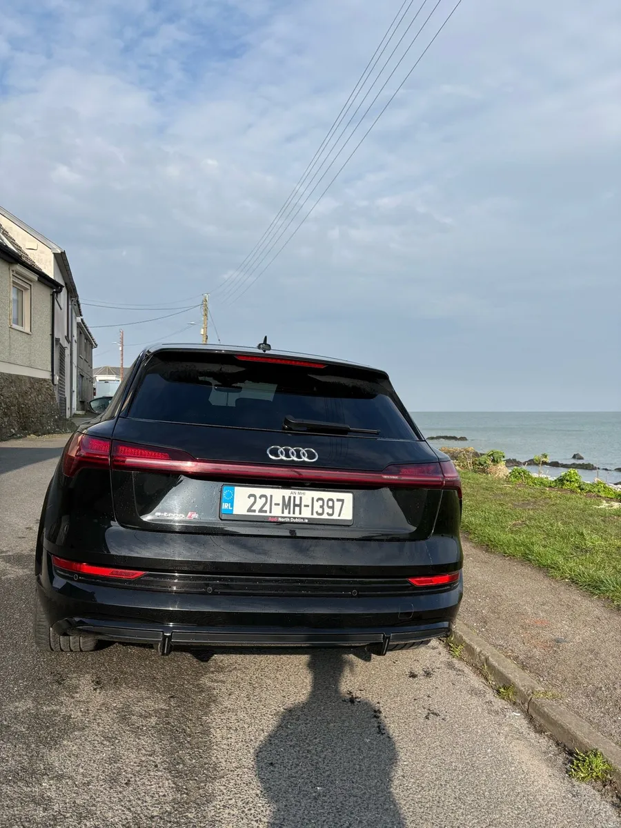 2022 Audi e-tron 55 - Image 4