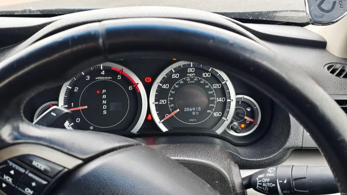 Honda Accord 2009 - Image 3