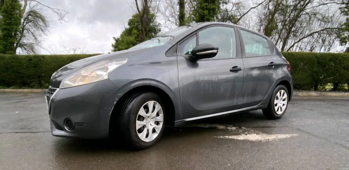 PEUGEOT 208 2014.  €2350 - Image 1