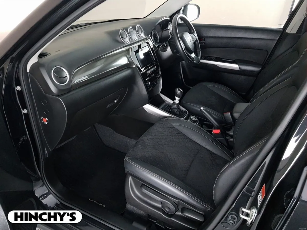Suzuki Vitara 1.4 Hybrid SZ5 MT - Image 4