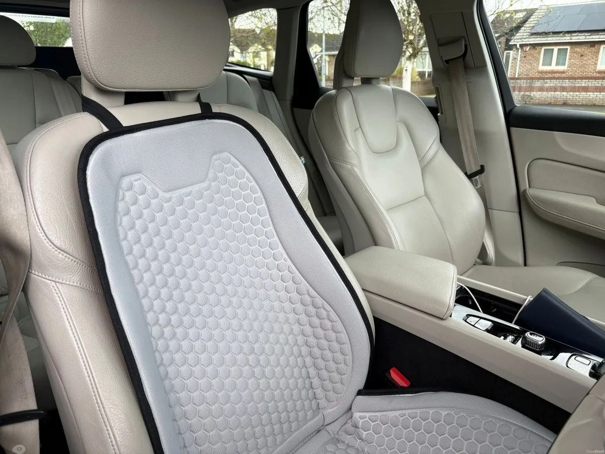 Volvo XC60 2017 - Image 3