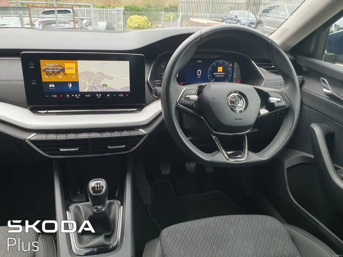 Skoda Octavia Combi Style 1.0TSi 110HP - Low Milea - Image 2