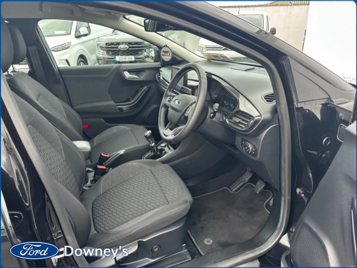 Ford Puma 1.0 PETROL Titanium - Image 2