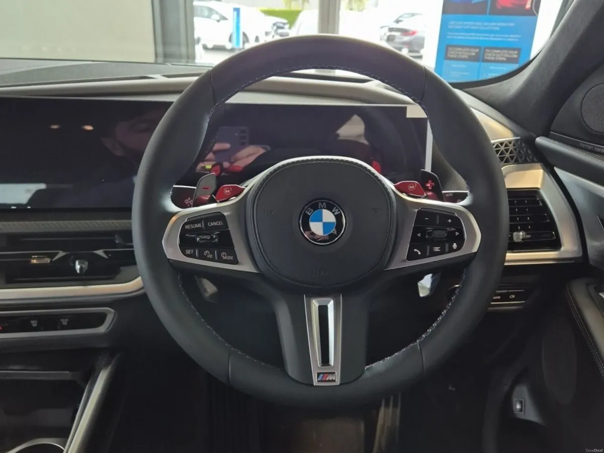 BMW XM 50e - Image 5