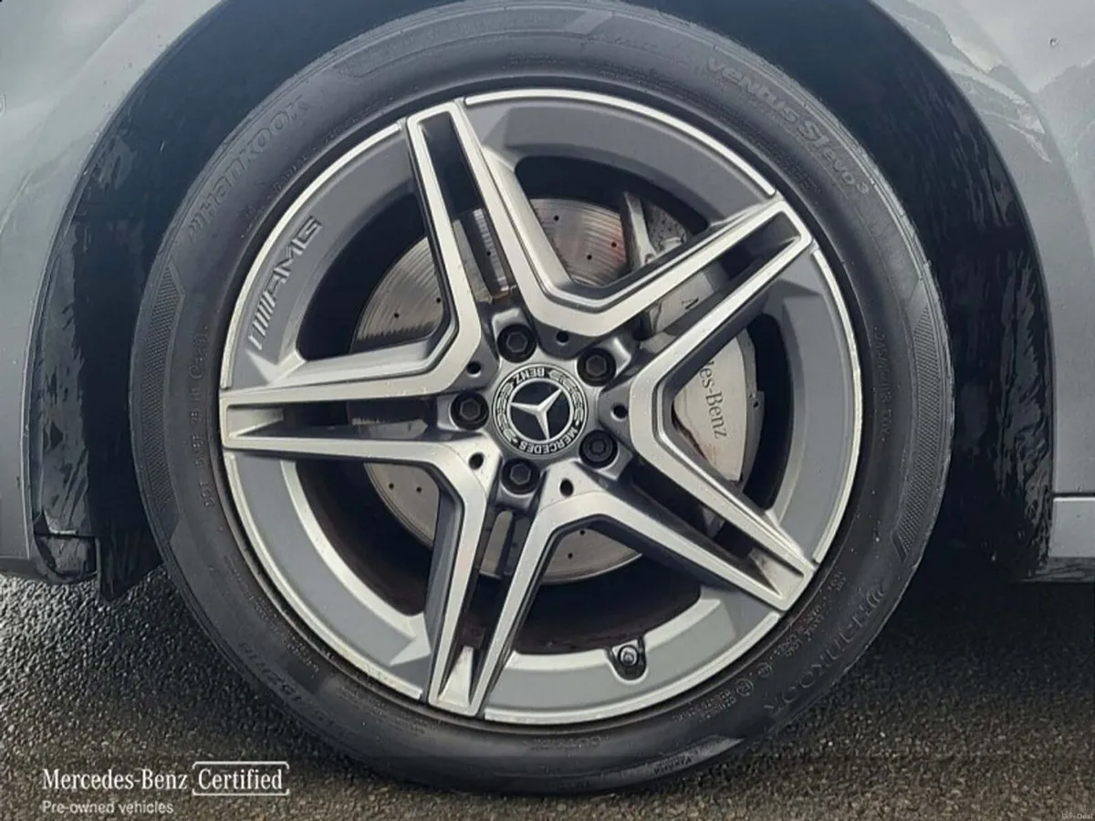 Mercedes-Benz E-Class E220d AMG Line AUTO - Image 5