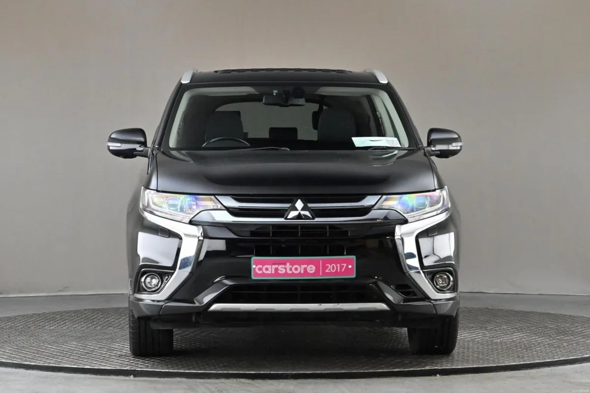 Mitsubishi Outlander 2.0 PHEV MIVEC 4WD 5SEATS **F - Image 2