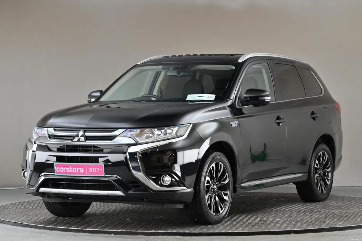 Mitsubishi Outlander 2.0 PHEV MIVEC 4WD 5SEATS **F - Image 3