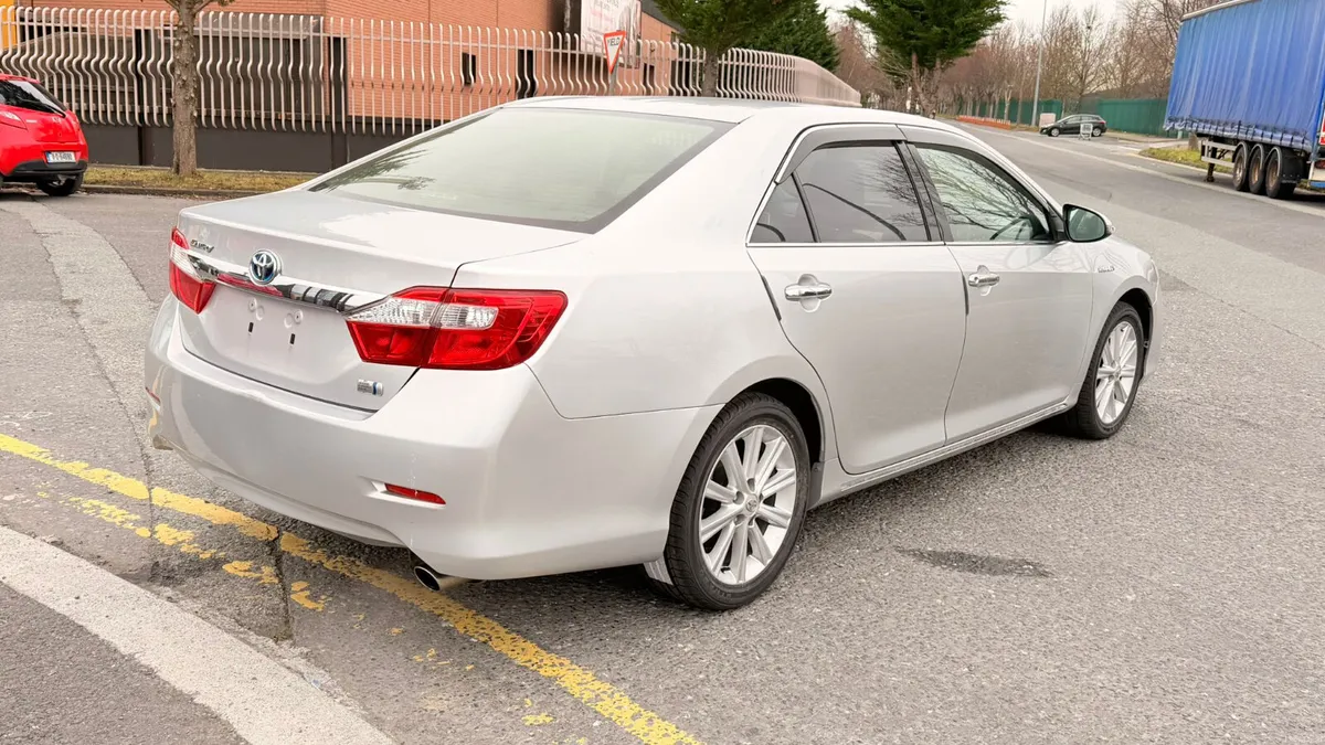 Toyota Camry Hybrid 2012 - Image 4
