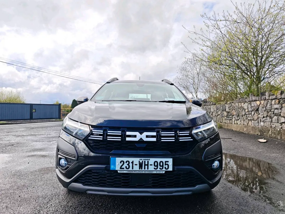 Dacia Jogger 2023 ( 7 Seater ) - Image 1