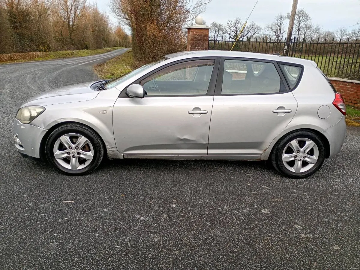 Kia Ceed - Image 2