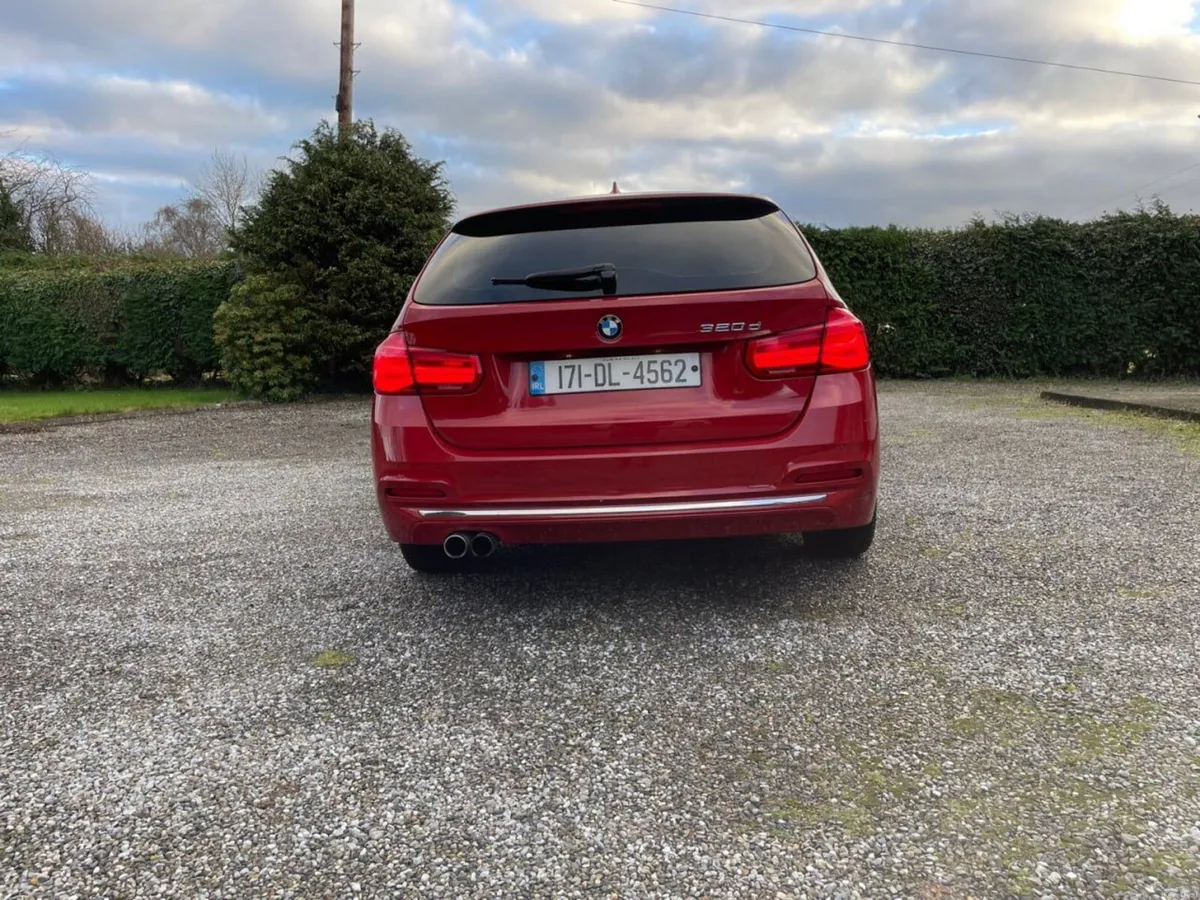 BMW 3-Series 2017 - Image 2