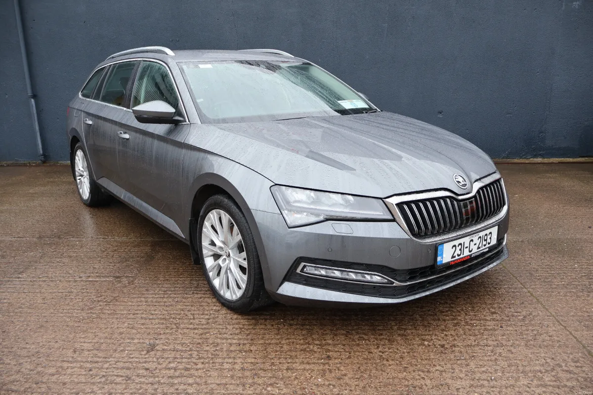 Skoda Superb Combi Huge Spec Exceptional Condition - Image 3