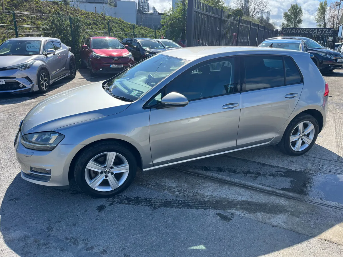Volkswagen Golf 2015, 1.2 5DR AUTO LOW KM - Image 4