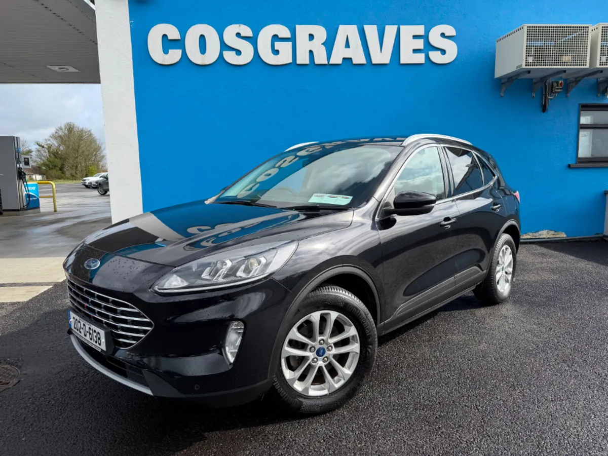 Ford Kuga Titanium 5D 1.5TD120 * APPLE CAR PLAY / - Image 3