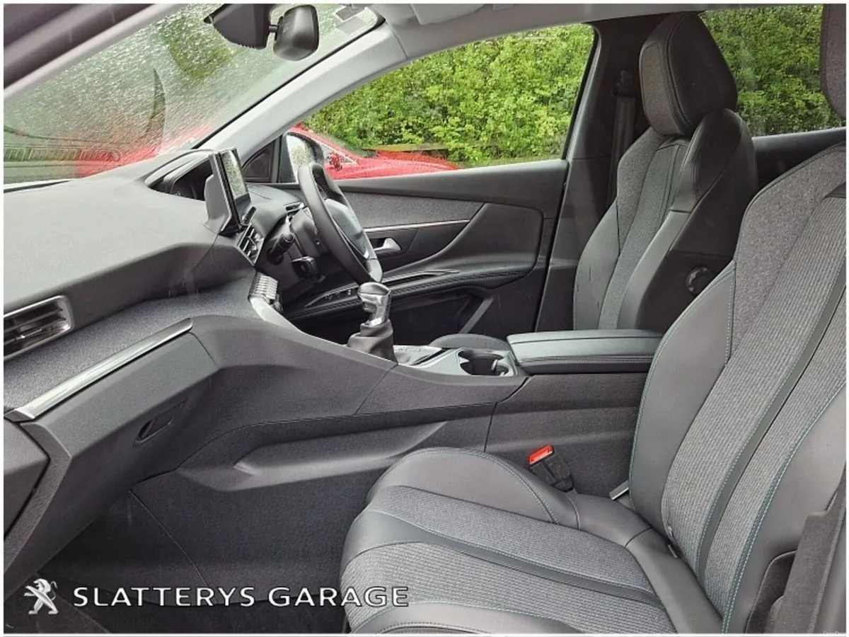 Peugeot 3008 1.5 BlueHDi 130bhp Allure - Image 4