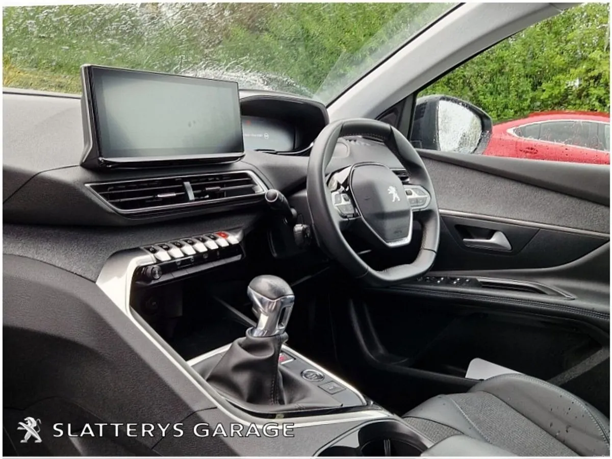 Peugeot 3008 1.5 BlueHDi 130bhp Allure - Image 2