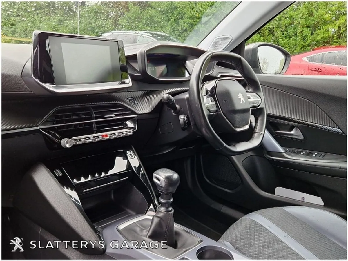 Peugeot 2008 1.5 BlueHDI 100bhp Allure - Image 4