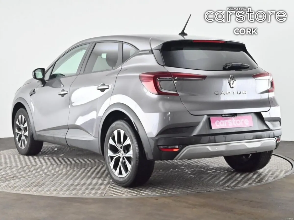 Renault Captur TCe 140 Auto Evolution - Image 4