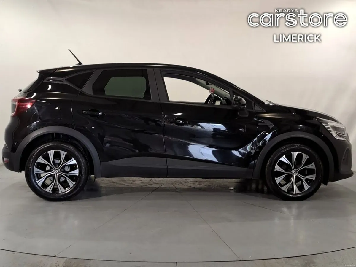 Renault Captur TCe 140 Auto Evolution - Image 2