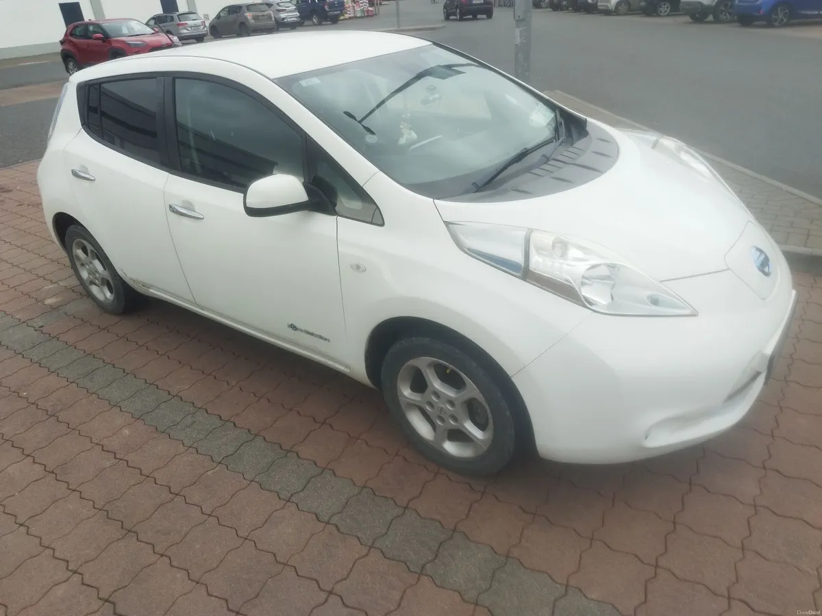 Nissan Leaf 2015 - Image 1