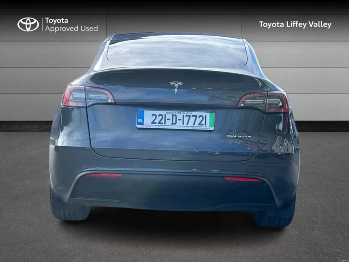 Tesla Model Y LONG RANGE AWD - Image 4
