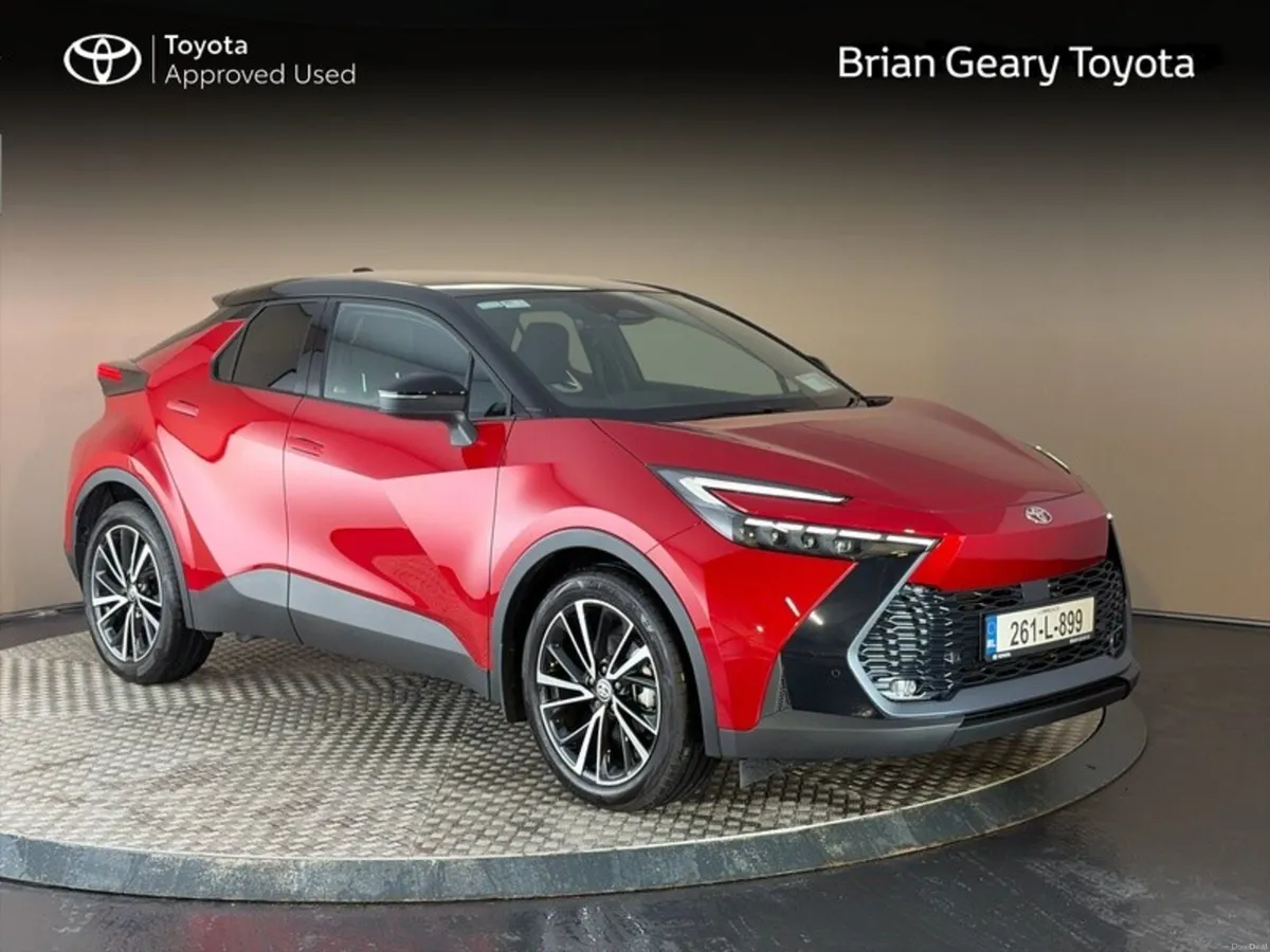 Toyota C-HR HYBRID SOL - Image 1