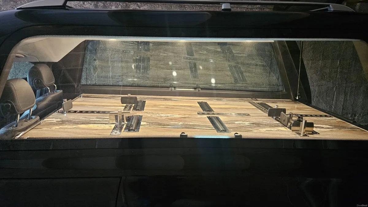 2018 Mercedes-Benz Hearse - Image 3