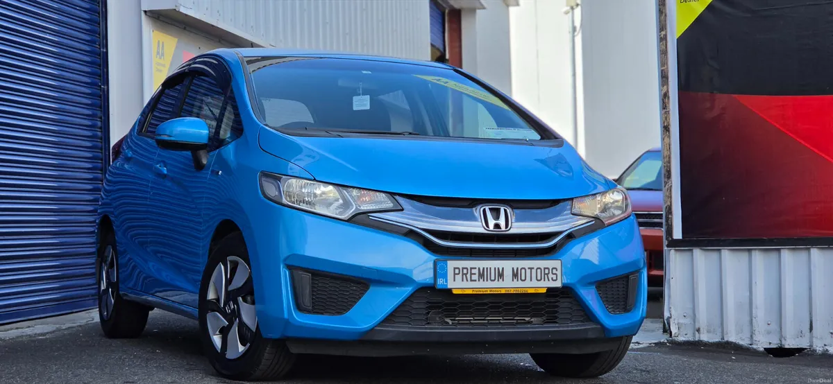 Honda Fit Hybrid - Image 2