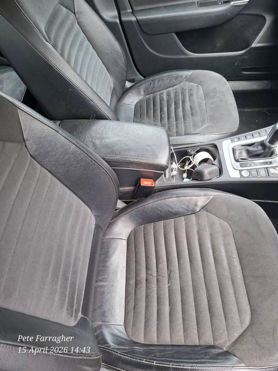 2011 VW PASSAT automatic - Image 4