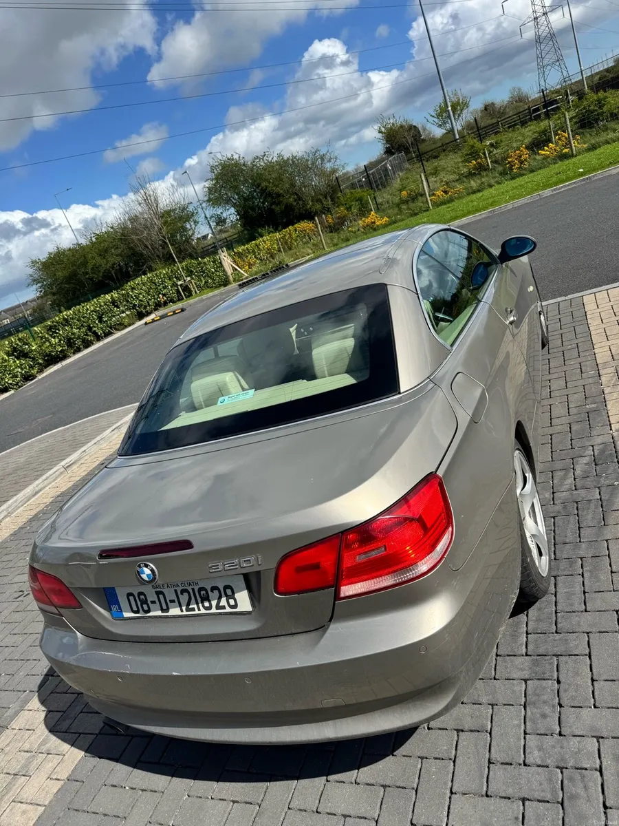 2008 BMW 320i Convertible Automatic - Image 4