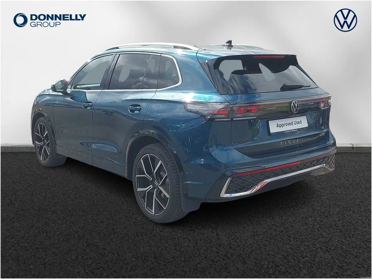 Volkswagen Tiguan Estate R-Line - Image 3
