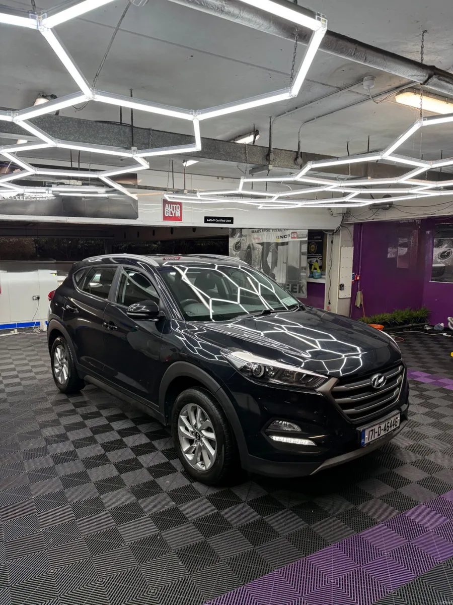 171 Hyundai Tucson 1.7 Diesel - PREMIUM MODEL - Image 1