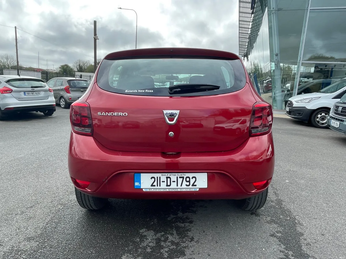 Dacia Sandero 1.0 Petrol - Image 5